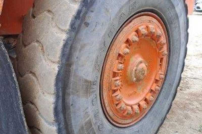 OmecoHub - Immagine HITACHI EH750-2